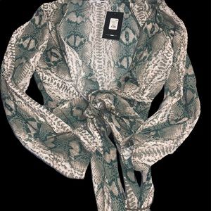 Animal print tie crop shirt